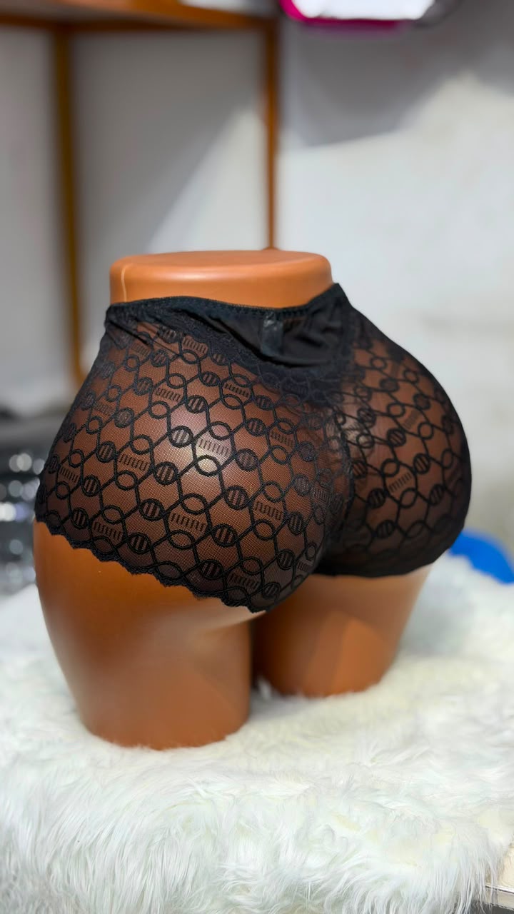Lace Pattern Panty ya Black